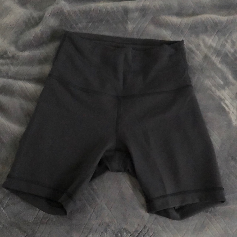 Wunder Under train 6in bike shorts